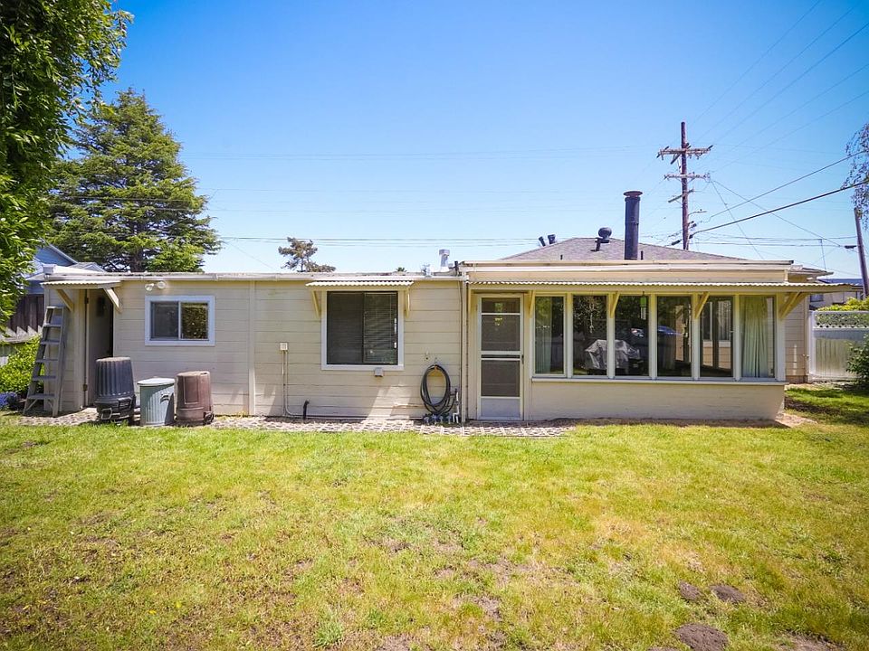 1105 Chanticleer Ave Santa Cruz CA 95062 Zillow