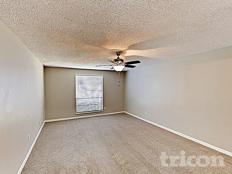 506 Emberwood Dr — Photo 23