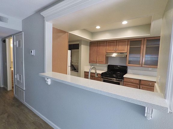 4th image of 9316 Twin Trails Dr Unit 103