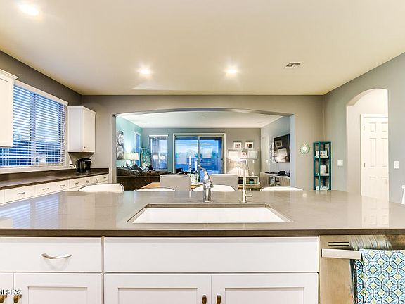 5th image of 5870 S Clonmellon Ave