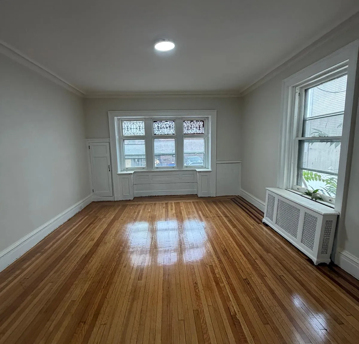 2 bed, 1000 sqft, $1,950 — Photo 1