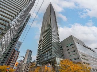 832 Bay St #4706, Toronto, ON M5S1Z6