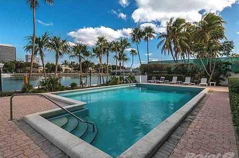 5th image of 9655 E Bay Harbor Dr APT 4N