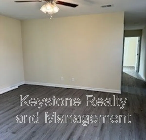205 Emma St #45 — Photo 6