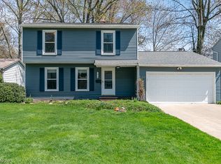 419 Riverdale Dr, Eastlake, OH