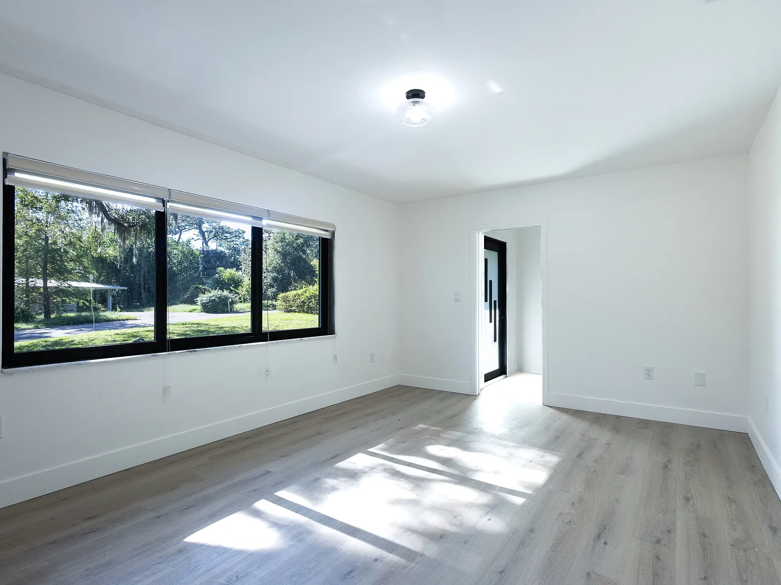 307 Glen Burnie Avenue - 1 — Photo 4