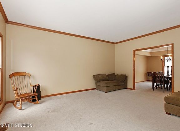 4th image of 559 De Lasalle Ave