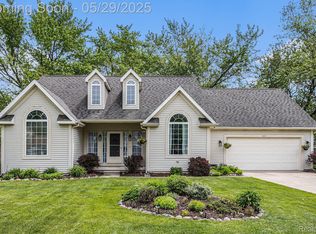 1411 Vollar Dr, Flint, MI 48532