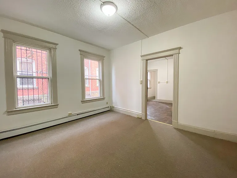 31 Bond St #1E — Photo 9