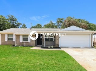 2202 Cales Dr, Arlington, TX 76013