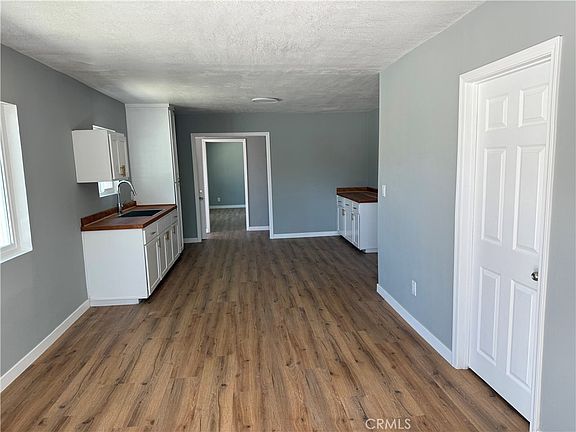 2nd image of 233 E 105th St