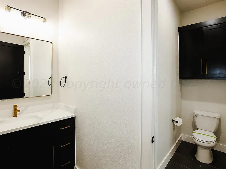 9405 Rockridge — Photo 26