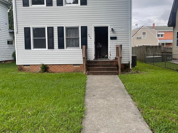 206 Suffolk Ave