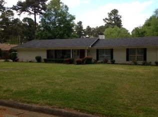 402 E 18th St, Hope, AR 71801