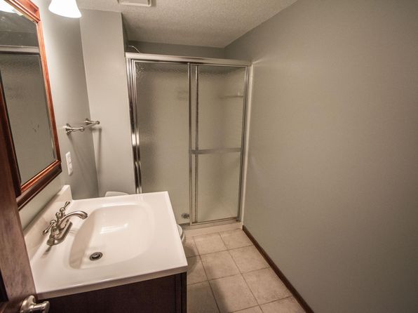 1413 W 140th St, Burnsville, MN 55337