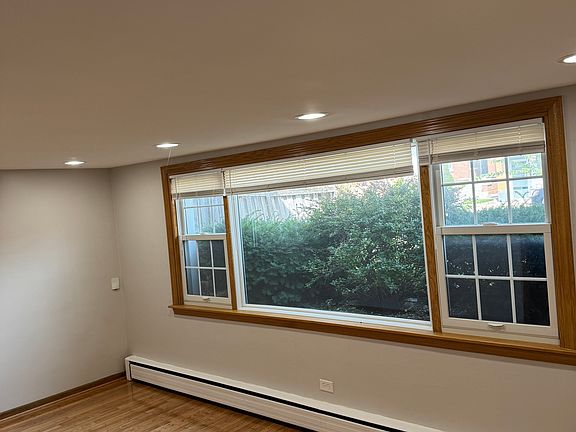 5th image of 5807 W Addison St #G