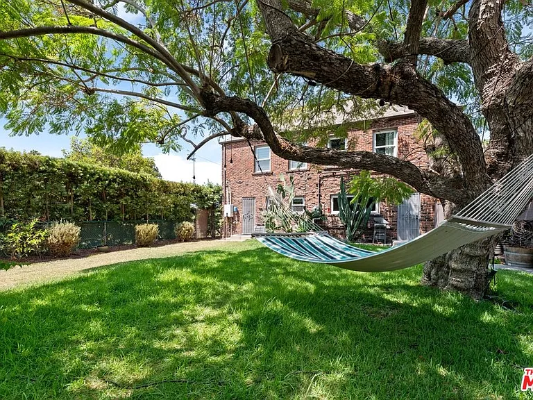 5245 San Vicente Blvd — Photo 22