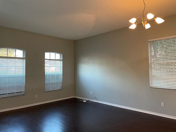 3rd image of 3455 Foxcroft Cir