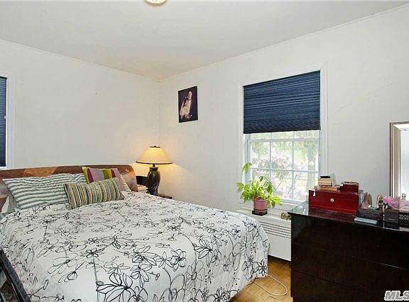 5th image of 75 Dorset Ave
