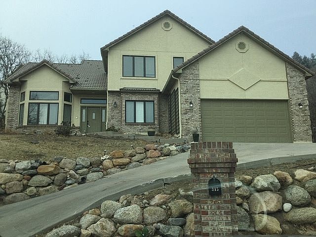 1st image of 315 Cheshire Ct