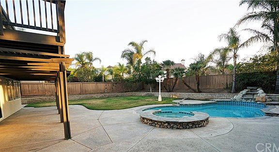 5th image of 3210 Camden Ln