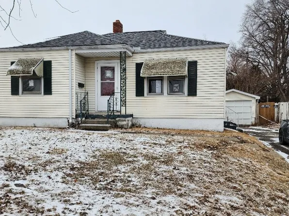 1368 W King St, Decatur, IL 62522