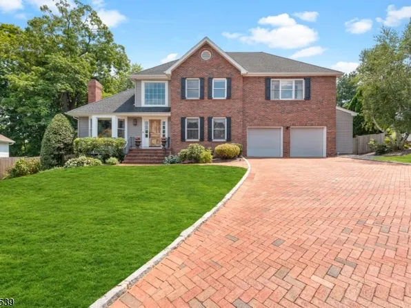 11 Baumgartner Dr, Madison Boro, NJ 07940