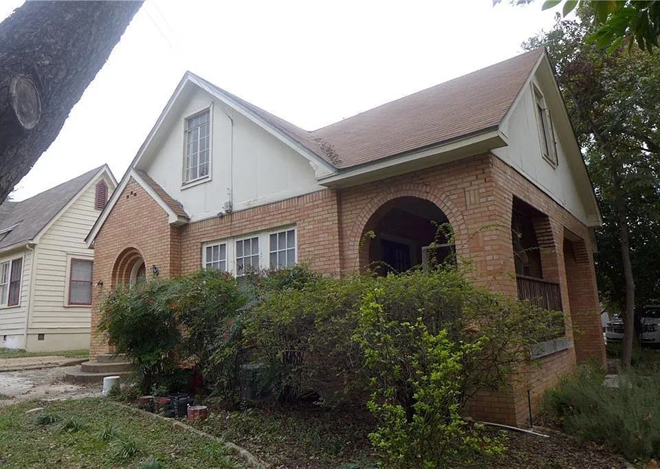 1913 Robbins Pl #B