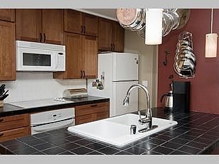 2nd image of 2829 Franklin Ave E APT N1