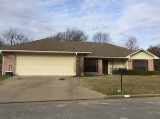 520 W Briar Sq, Overton, TX 75684