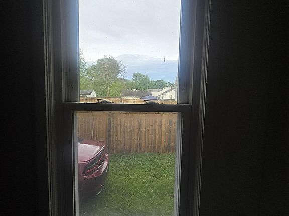 5th image of 2429 Delaware Ave