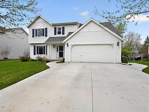 2nd image of 1801 Eaglecrest Rd