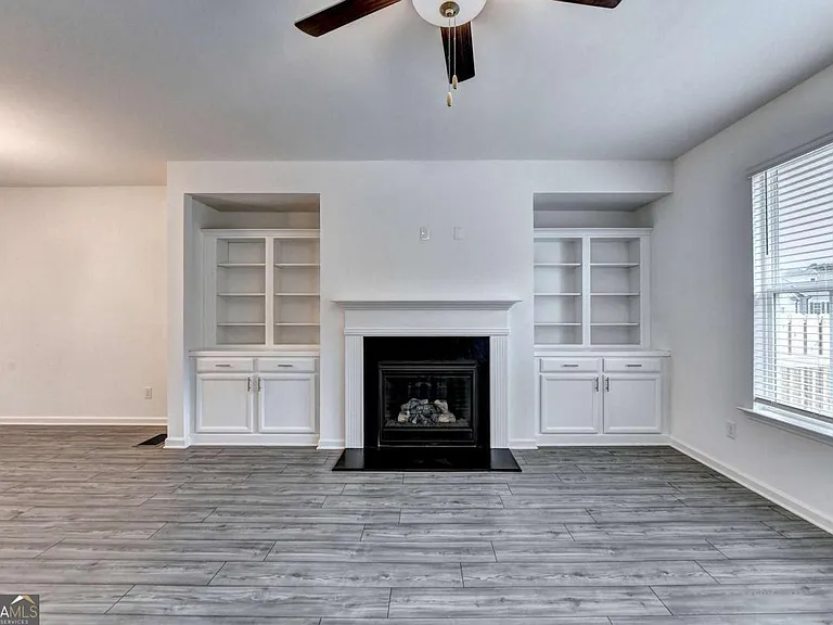 477 Danville Ave — Photo 16