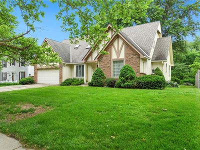 10432 Bond St, Overland Park, KS, 66214