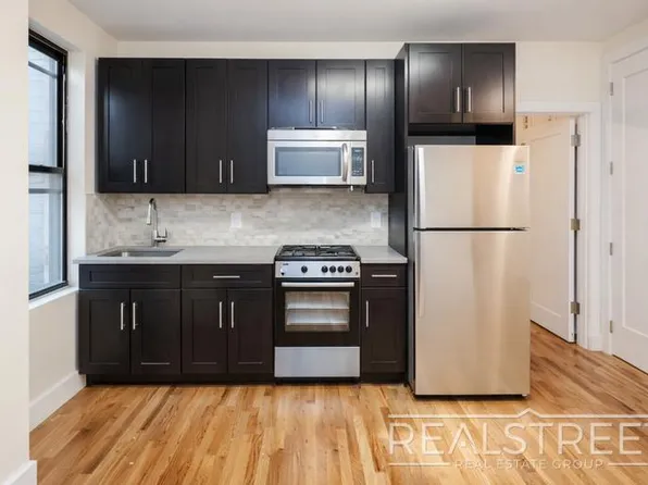 85 Eastern Parkway image 1 of 7