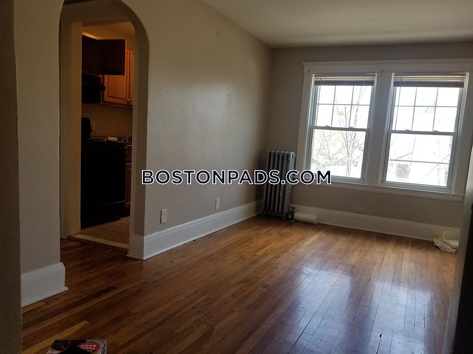 2nd image of 119 Lewis St APT 21