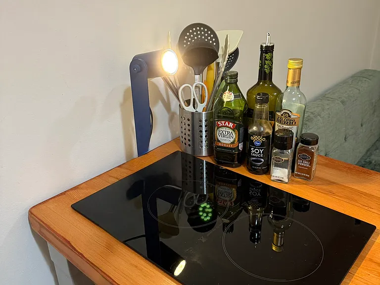 SLEEK GLASS INDUCTION COOKTOP...