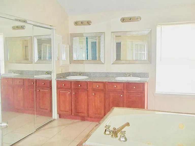7419 Winkleman Rd — Photo 11