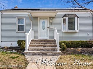 401 Atlantic St, Keyport, NJ 07735