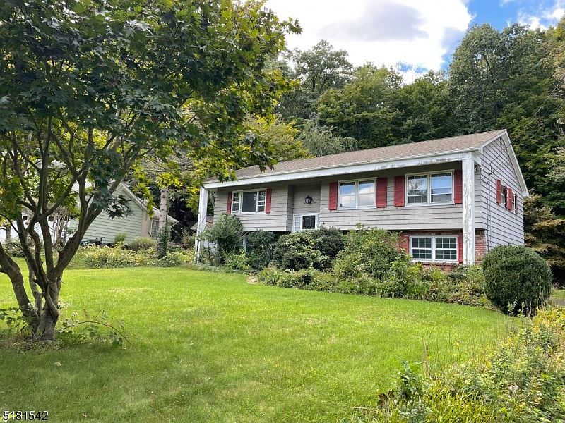 292 High Crest Dr, West Milford, NJ 07480 MLS 3809910 Zillow