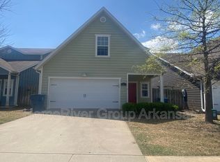 2801 SW Arbor Rd, Bentonville, AR 72712