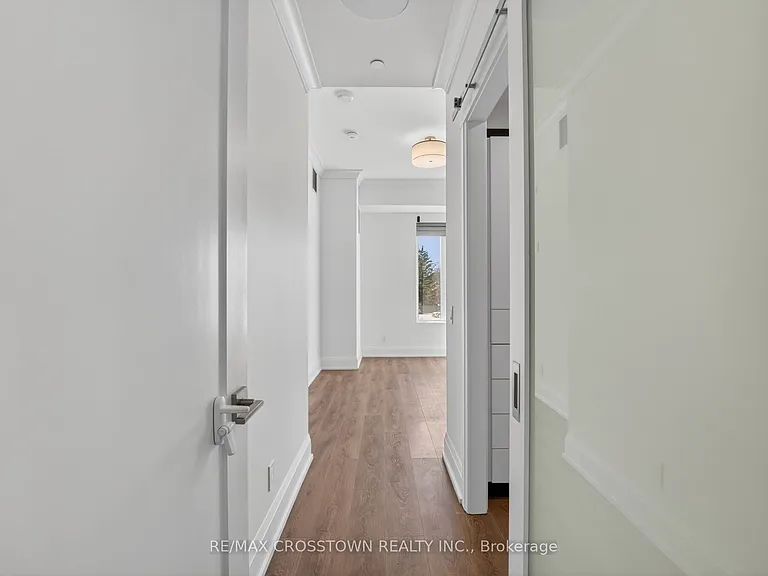 1 Hume St #220 — Photo 9