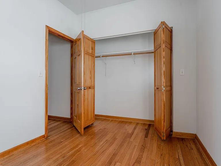 2620 W Gunnison St #3 — Photo 12