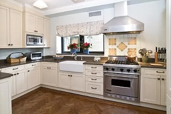 Sold by Corcoran | media 18