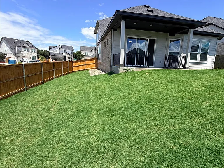 745 Beaverton Dr — Photo 32