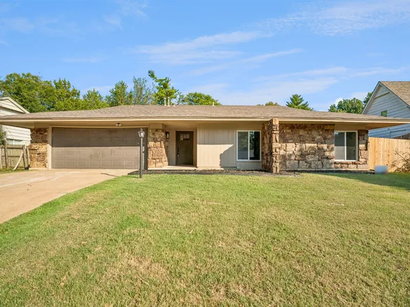 2992 E 77th St S, Tulsa, OK 74136