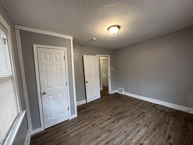 8303 Braddock Dr — Photo 7