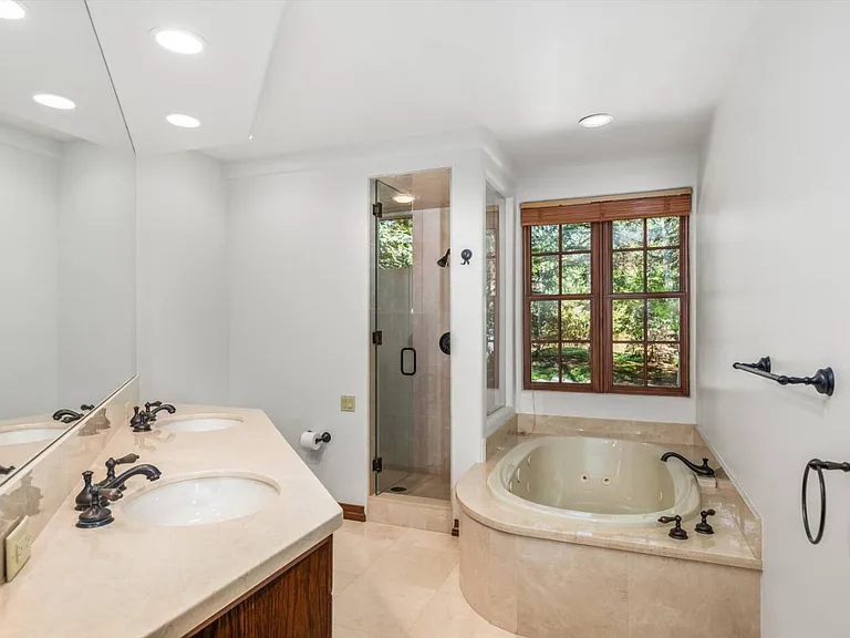 27 Timber Ridge Ln — Photo 48