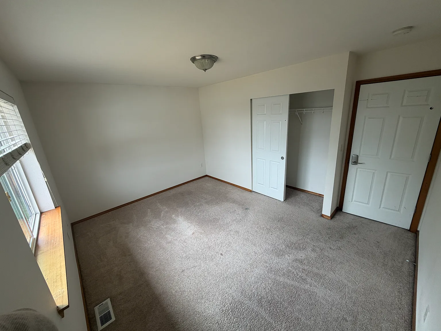 6321 Berkshire Dr — Photo 2