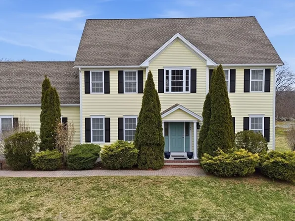 44 Wood Ln, Acton, MA 01720